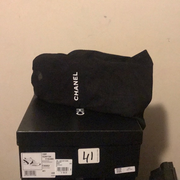 Chanel runners 10/10 condition size 41(8)us men’s - Picture 5 of 8